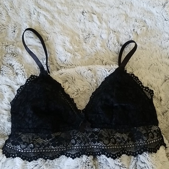 Yimi Other - Black Eyelash Lace Bralette